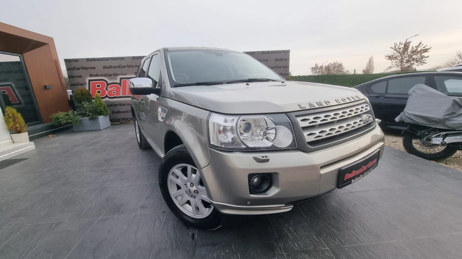 Land Rover Freelander 2.2 SD4 4WD HSE - изображение 3