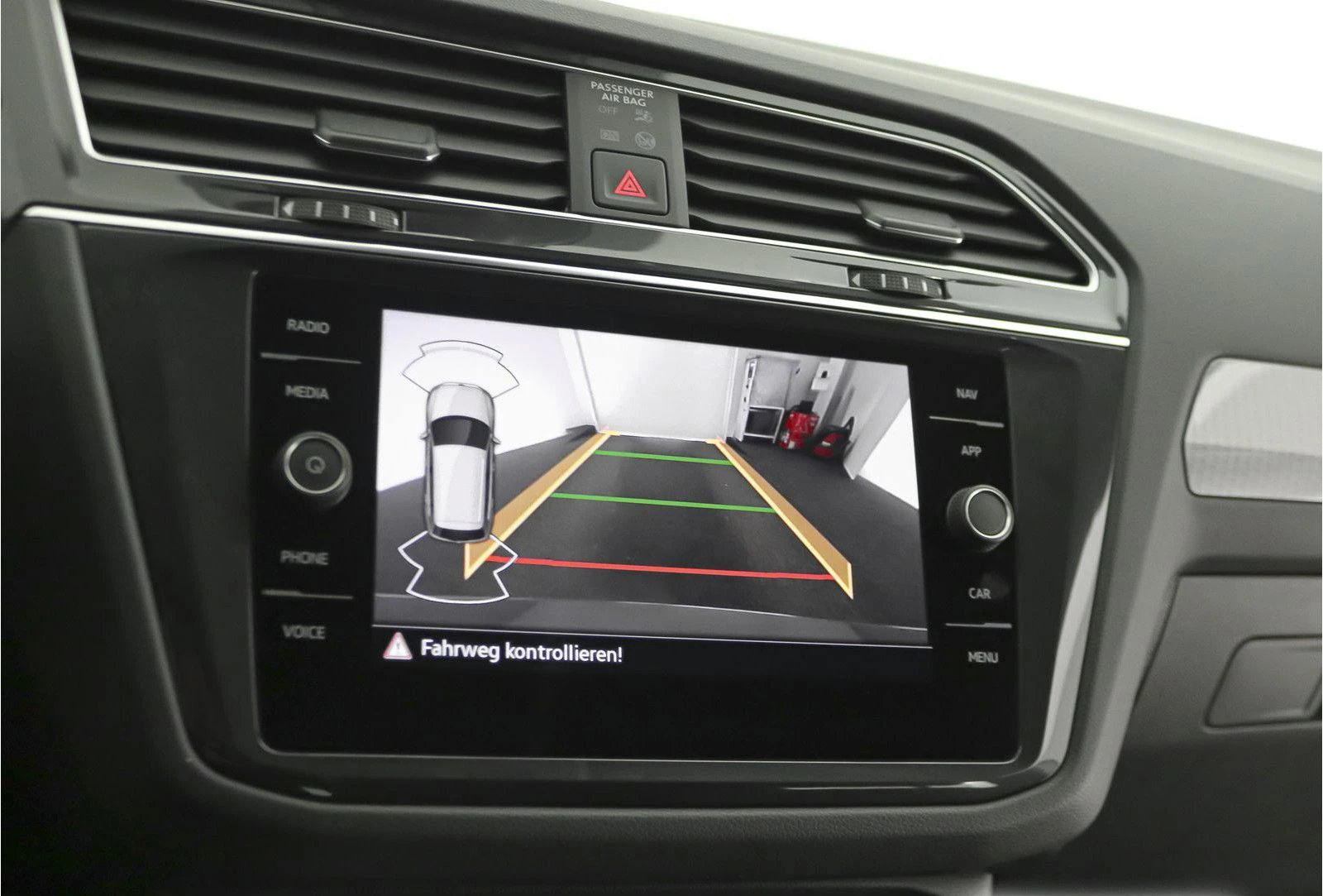 VW Tiguan 2.0-TDI/150HP/DSG/NAVI/LED/ACC/CARPLAY/TSR/705b | Mobile.bg   11