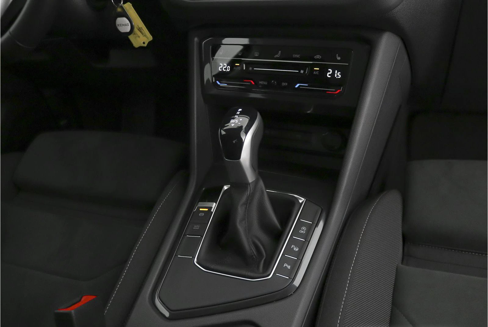 VW Tiguan 2.0-TDI/150HP/DSG/NAVI/LED/ACC/CARPLAY/TSR/705b | Mobile.bg   13