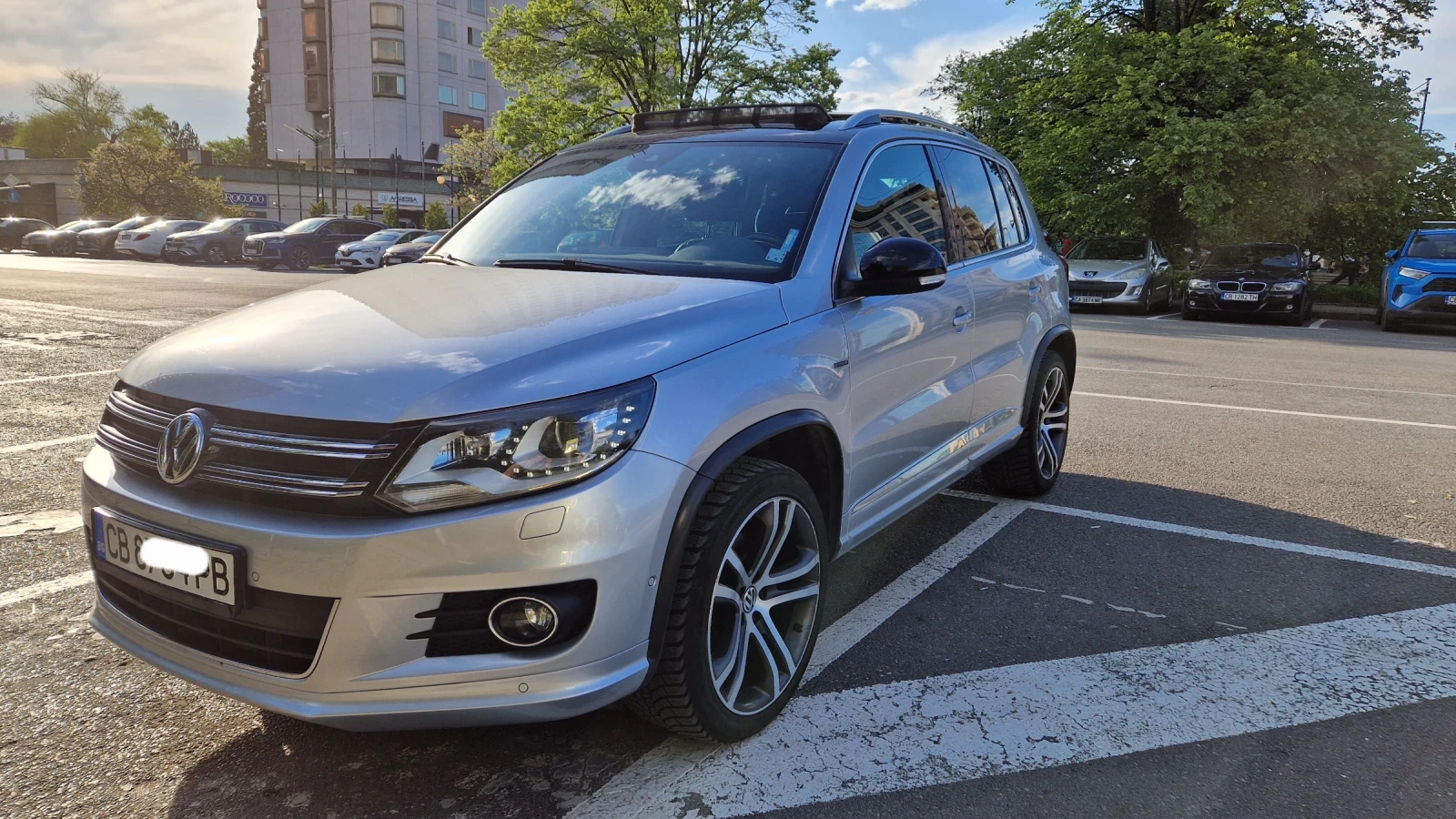 VW Tiguan Cityscape 2.0TDI, 177к.с., Pano, Xenon, Cam, Navi - изображение 2