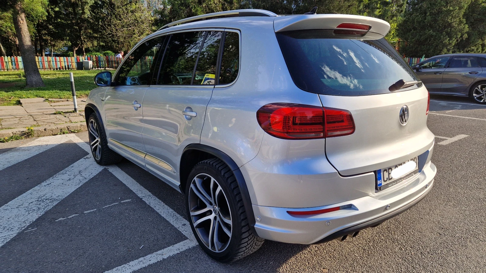 VW Tiguan Cityscape 2.0TDI, 177к.с., Pano, Xenon, Cam, Navi - изображение 6