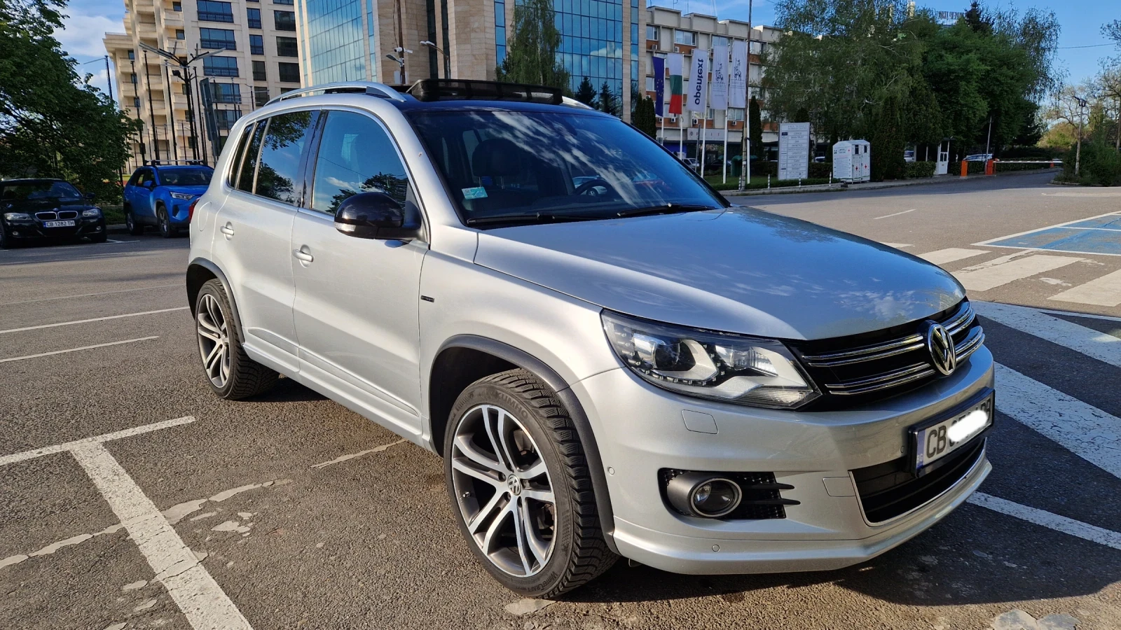 VW Tiguan Cityscape 2.0TDI, 177к.с., Pano, Xenon, Cam, Navi - изображение 3
