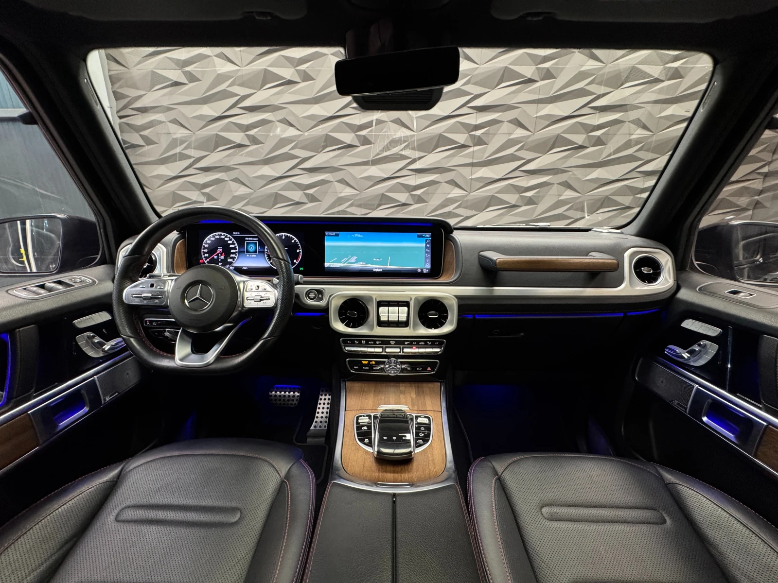 Mercedes-Benz G 400 d 3D Burm* Pano* Обухване* 360 - изображение 5