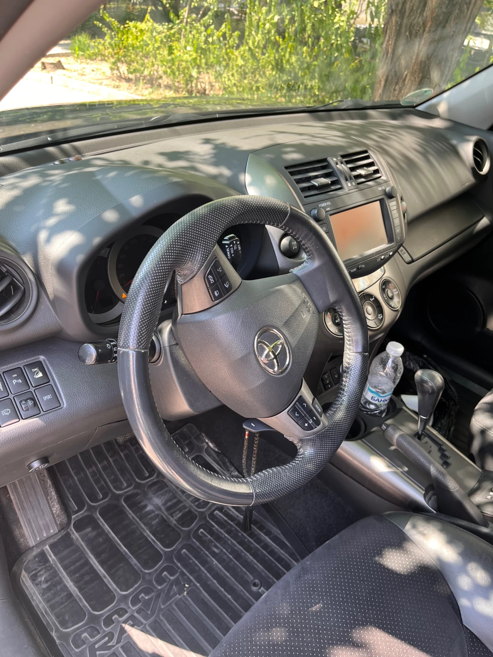 Toyota Rav4  - изображение 8