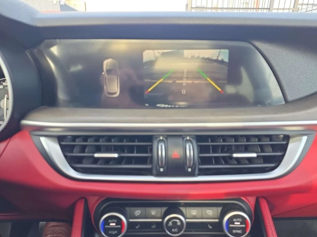 Alfa Romeo Stelvio * TI Q4 * CARFAX * ��� ������������ ������ | Mobile.bg � ����������� 12