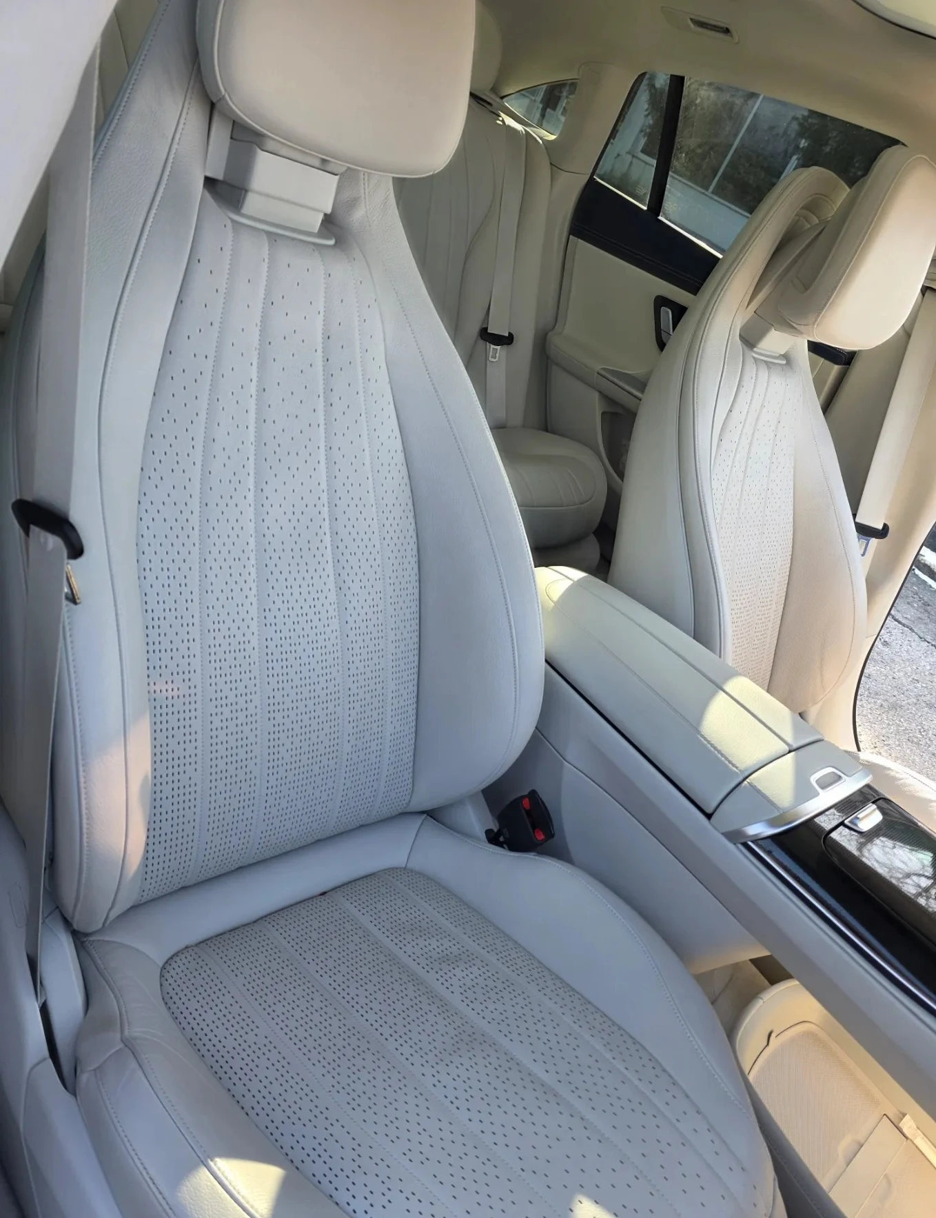 Mercedes-Benz EQE 350+ AMG-Line - изображение 5