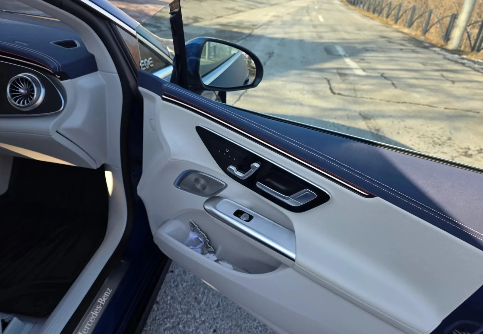 Mercedes-Benz EQE 350+ AMG-Line - изображение 9