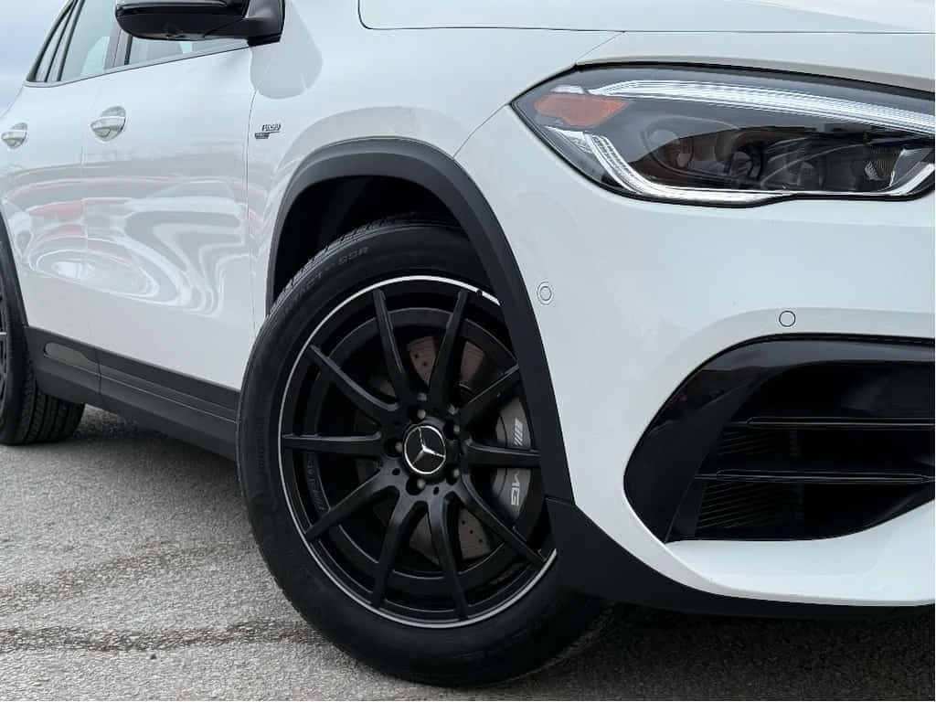 Mercedes-Benz GLA * AMG GLA45 4MATIC AWD| Pristine| Loaded| Certifie - изображение 2