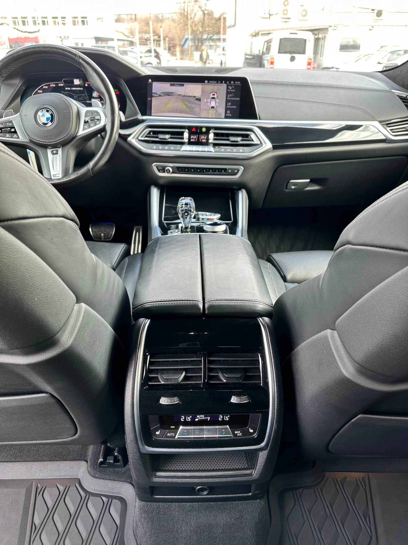 BMW X6 М50d-xDrive -SWAROVSKi-Harman.Kardon, снимка 16 - Автомобили и джипове - 53733683