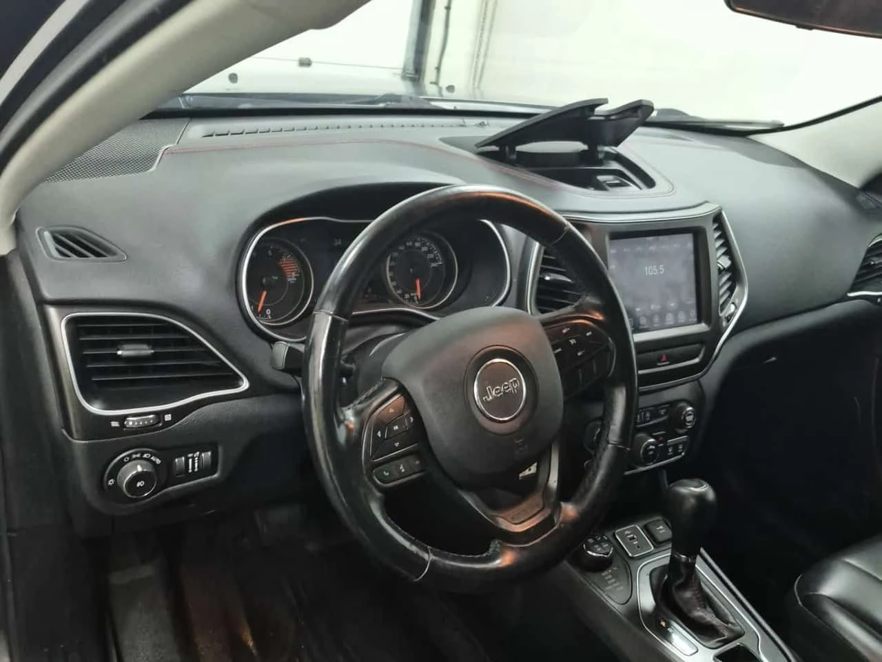 Jeep Cherokee TRAILHAWK| 2 КЛЮЧА| ПОДГРЕВИ| CARFAX| АВТОКРЕДИТ, снимка 10 - Автомобили и джипове - 54595040