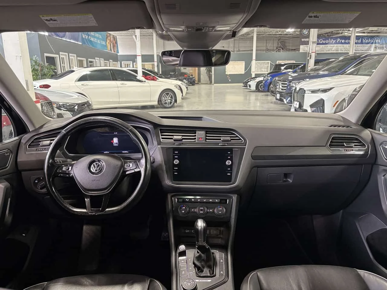 VW Tiguan * Highline| 4MOTION| NAV| FENDERAUDIO| LEATHER| PA, снимка 5 - Автомобили и джипове - 54905308