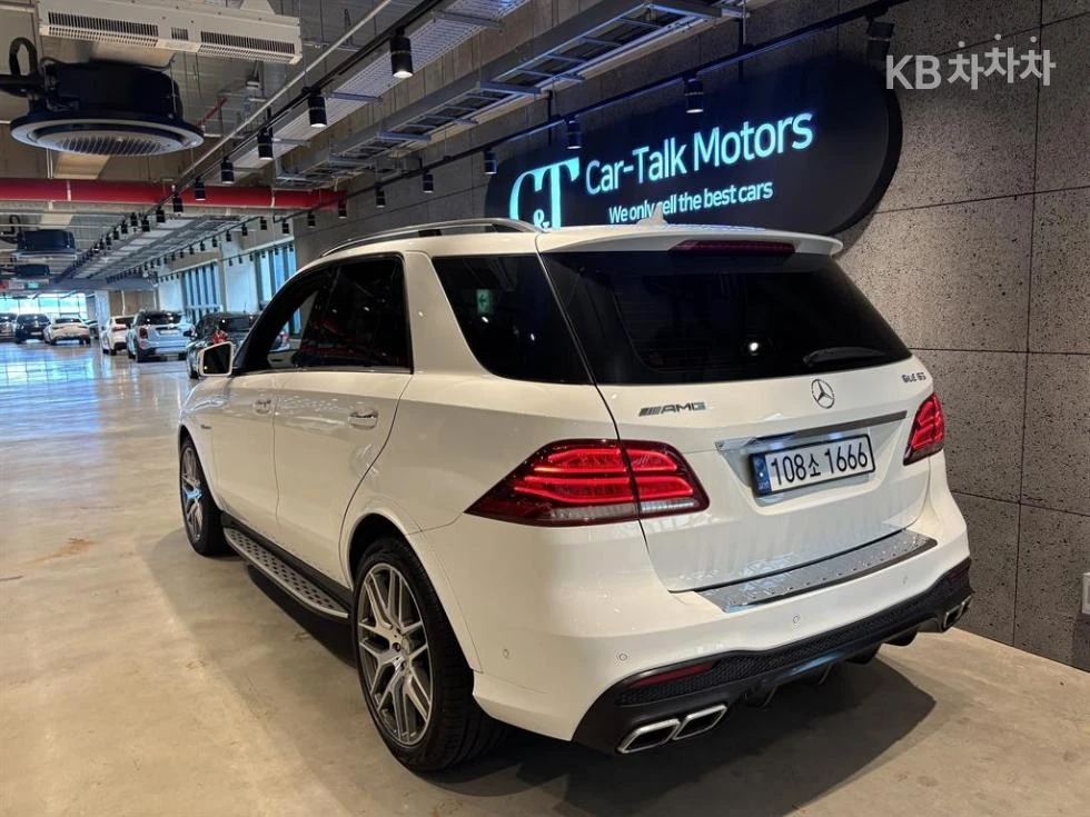 Mercedes-Benz GLE 63 AMG 4MATIC * КРАЙНА ЦЕНА* FULL * EKPAHИ* , снимка 3 - Автомобили и джипове - 55841690