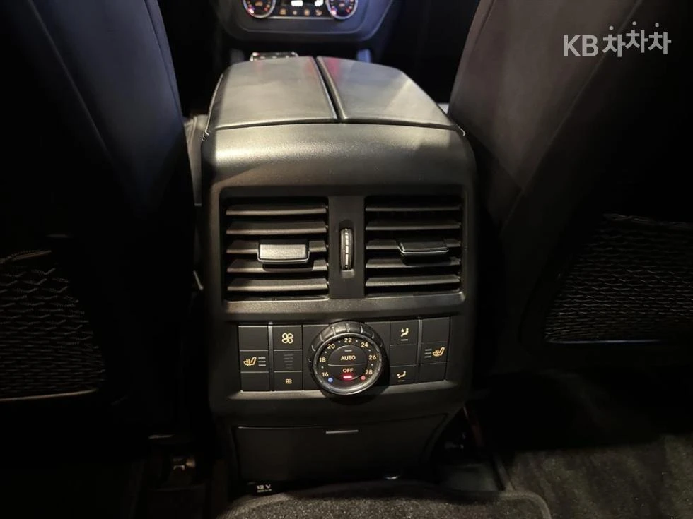 Mercedes-Benz GLE 63 AMG 4MATIC * КРАЙНА ЦЕНА* FULL * EKPAHИ* , снимка 15 - Автомобили и джипове - 55841690