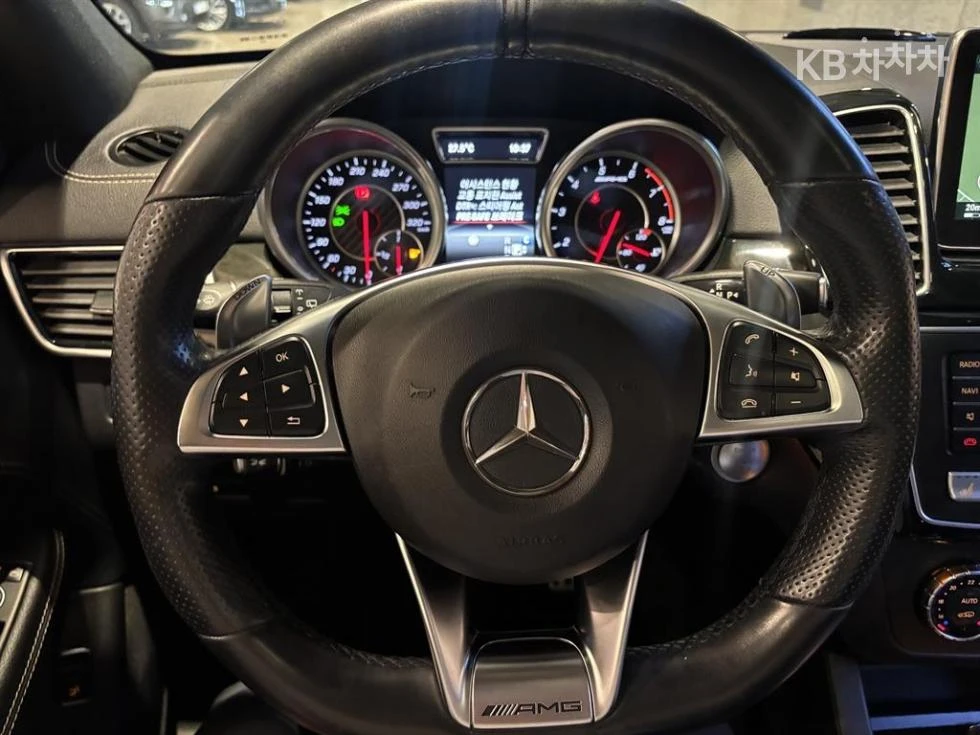 Mercedes-Benz GLE 63 AMG 4MATIC * КРАЙНА ЦЕНА* FULL * EKPAHИ* , снимка 7 - Автомобили и джипове - 55841690