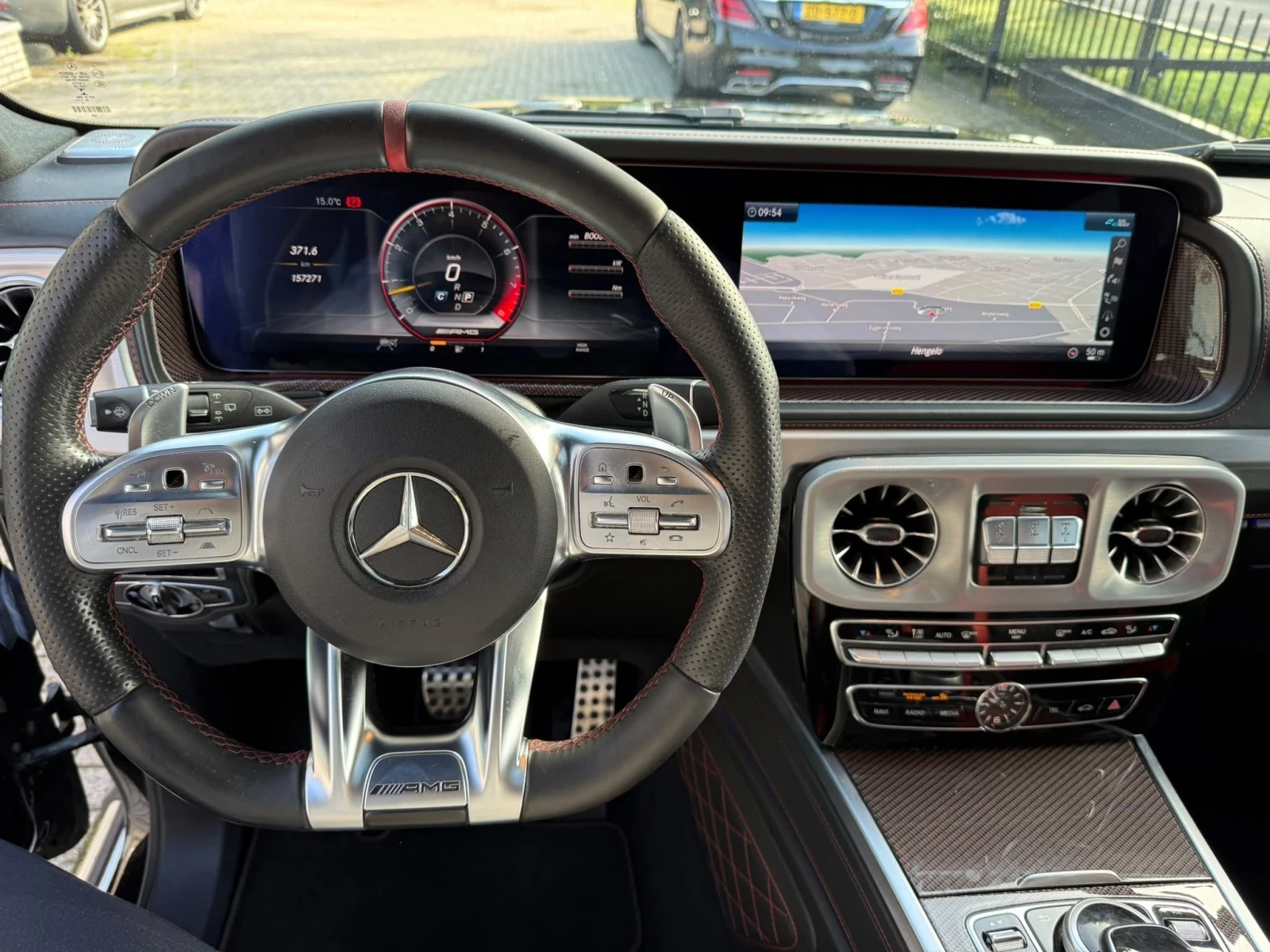 Mercedes-Benz G 63 AMG Очакван -AMG G 63 EDITION 1 / DESIGNO EXCLUSIVE / , снимка 6 - Автомобили и джипове - 56115974