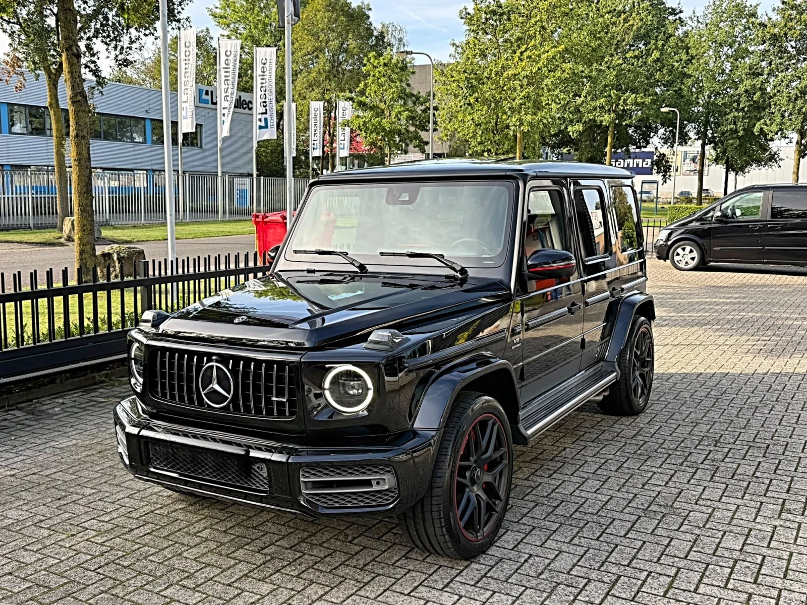 Mercedes-Benz G 63 AMG Очакван -AMG G 63 EDITION 1 / DESIGNO EXCLUSIVE / 