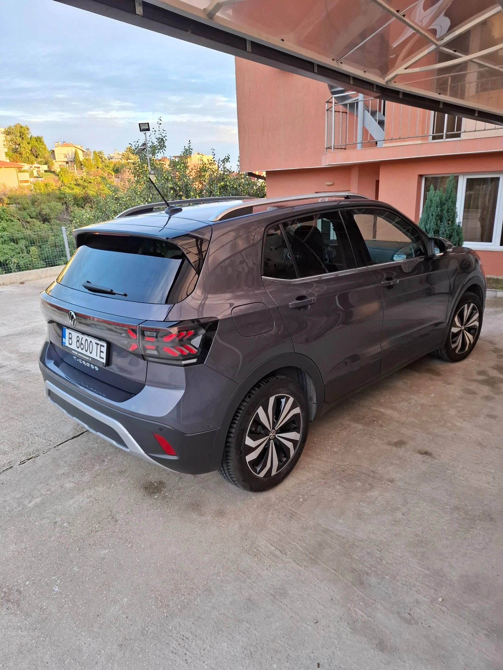 VW T-Cross Style, снимка 4 - Автомобили и джипове - 56277261