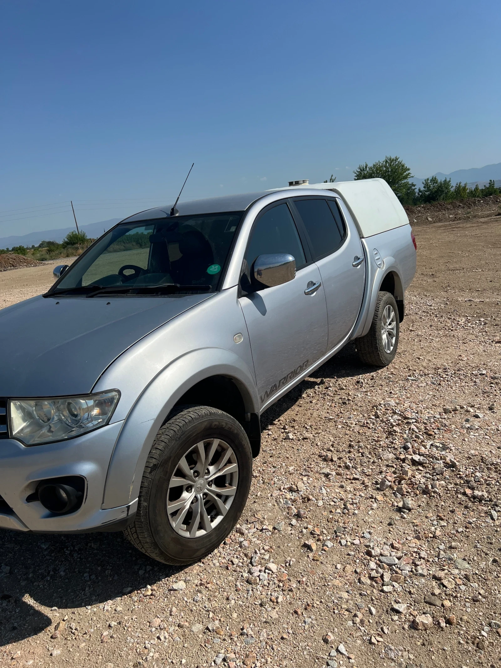 Mitsubishi L200, снимка 2 - Автомобили и джипове - 56380629