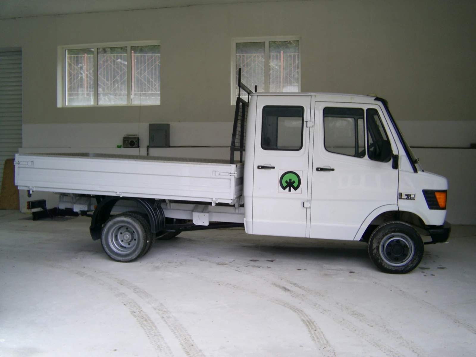 Mercedes-Benz 410, снимка 4 - Бусове и автобуси - 54991153