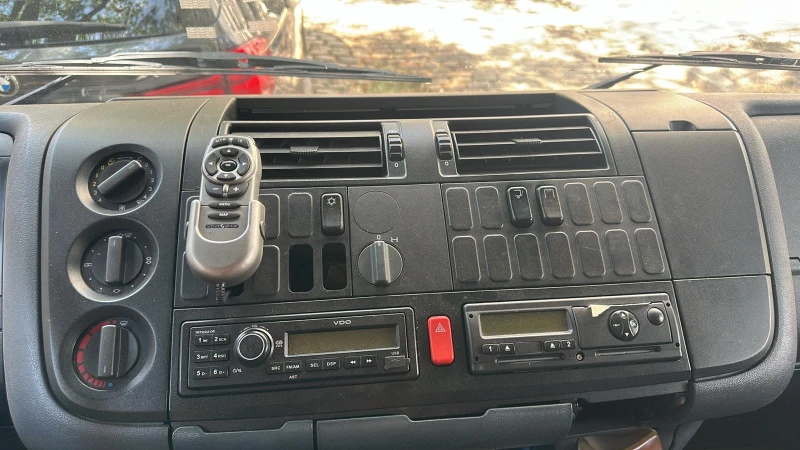 Mercedes-Benz Atego 818, снимка 10 - Камиони - 51199927