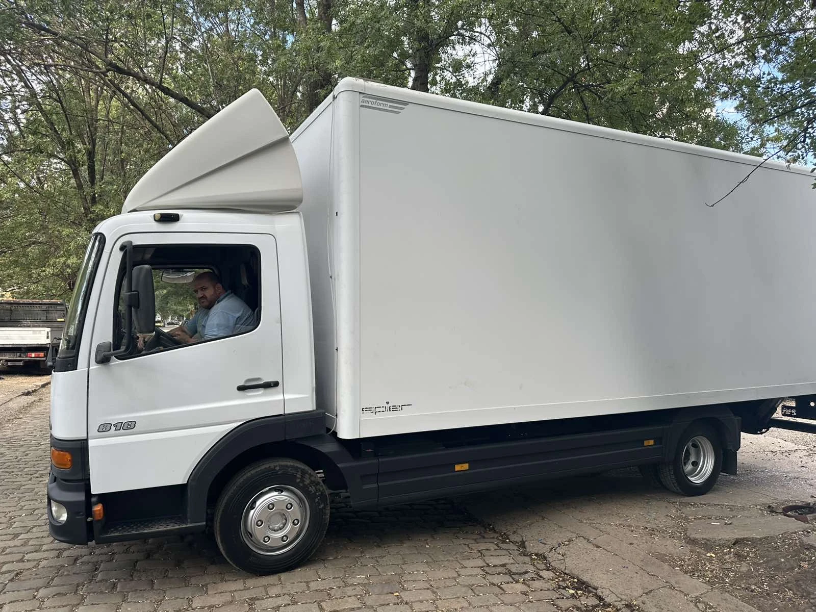 Mercedes-Benz Atego 818 - изображение 3
