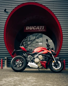 Ducati Streetfighter V4, снимка 1