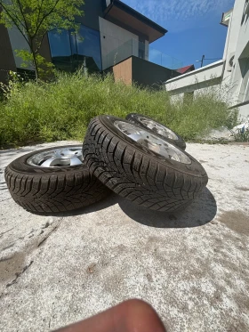 Гуми с джанти Kumho 185/60R15, снимка 3