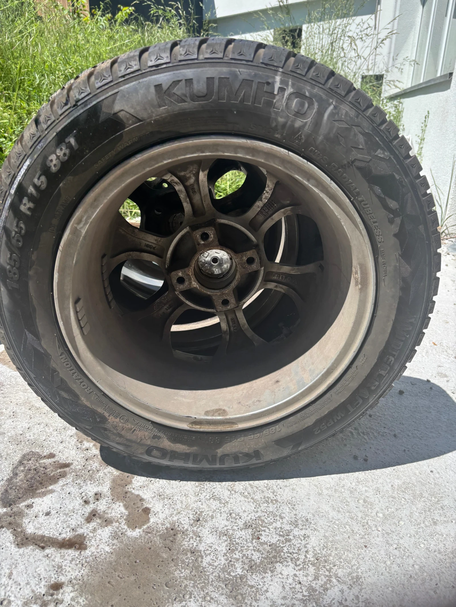 Гуми с джанти Kumho 185/60R15, снимка 8 - Гуми и джанти - 54974851