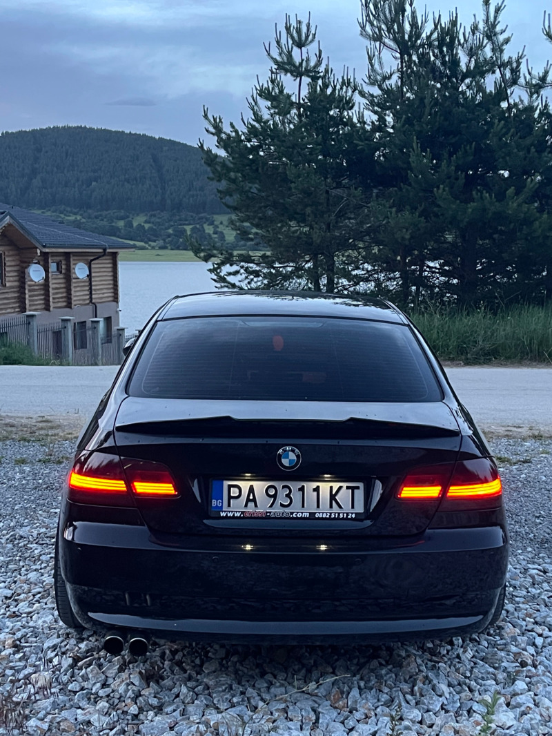 BMW 320, снимка 15 - Автомобили и джипове - 46163093