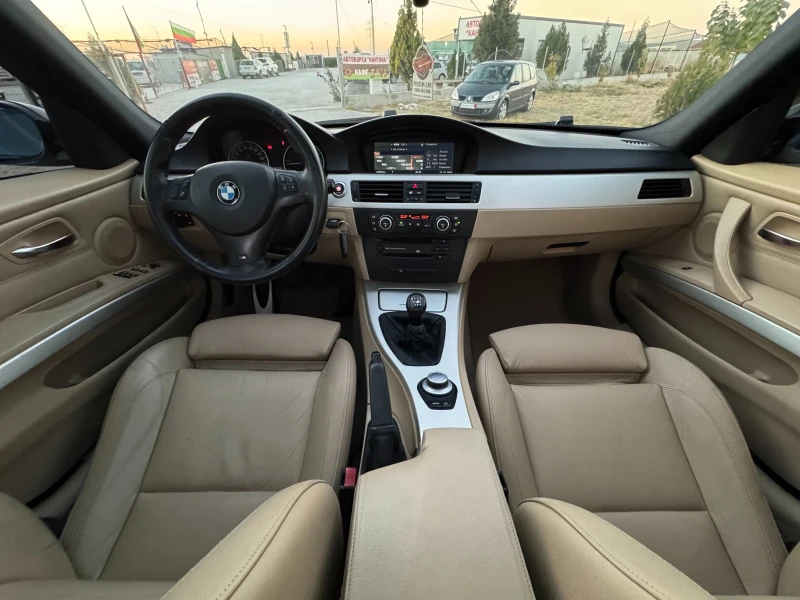 BMW 320 d M-Packet Original::Panorama::NAVI, снимка 10 - Автомобили и джипове - 47729067