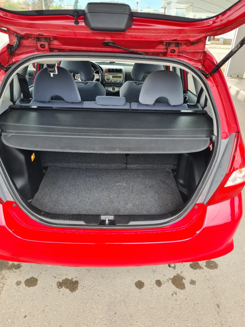 Honda Jazz 1.4куб. 87к.с.2006г. Фейстлифт , снимка 8 - Автомобили и джипове - 49911400