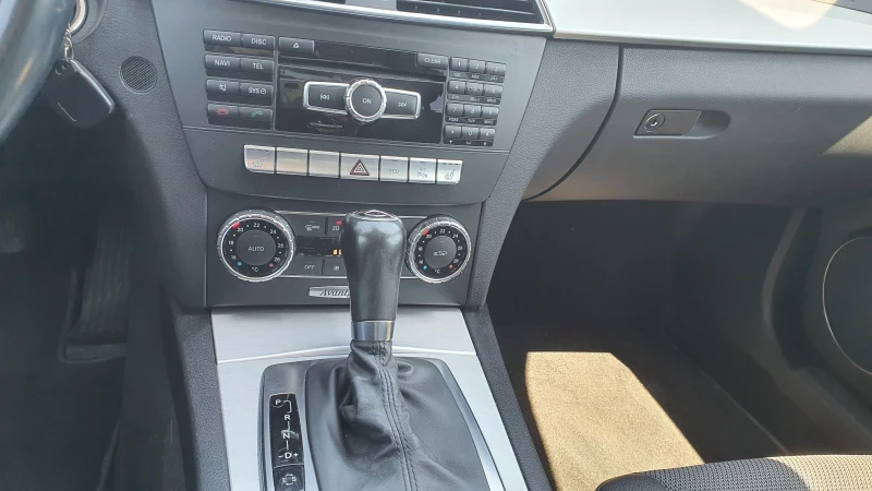 Mercedes-Benz C 200, снимка 9 - Автомобили и джипове - 52319830