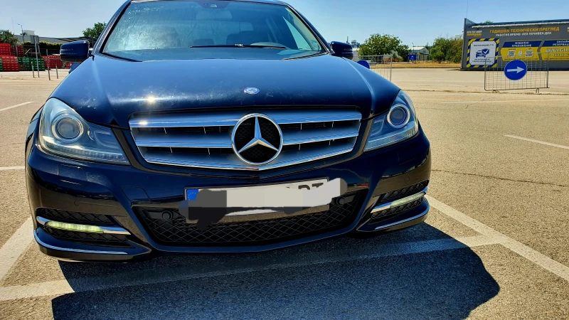 Mercedes-Benz C 200, снимка 5 - Автомобили и джипове - 52319830