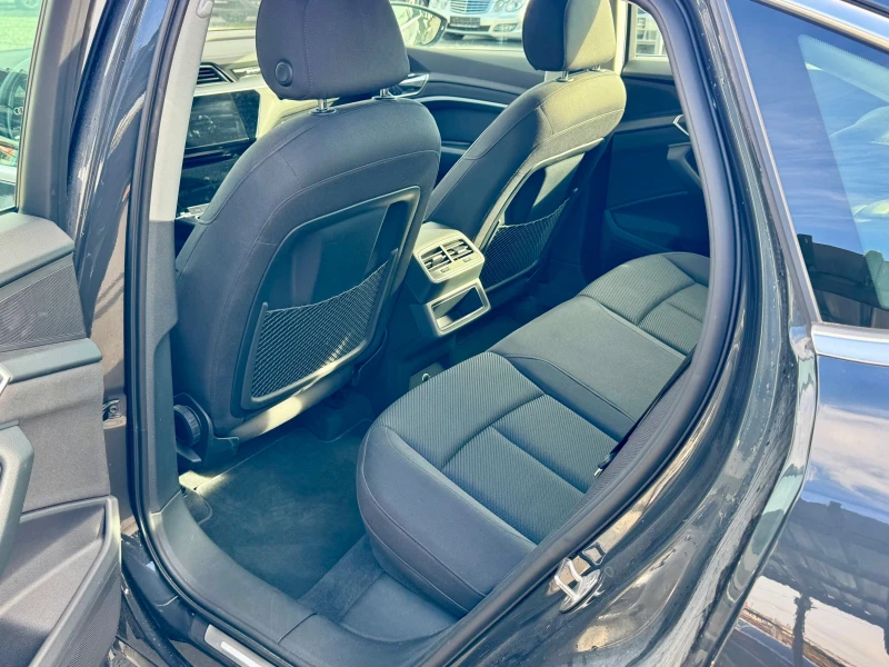 Audi E-Tron 50 Quattro* Sportback, снимка 11 - Автомобили и джипове - 52389416