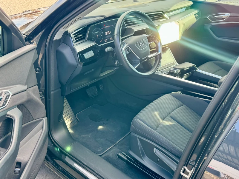 Audi E-Tron 50 Quattro* Sportback, снимка 9 - Автомобили и джипове - 52389416