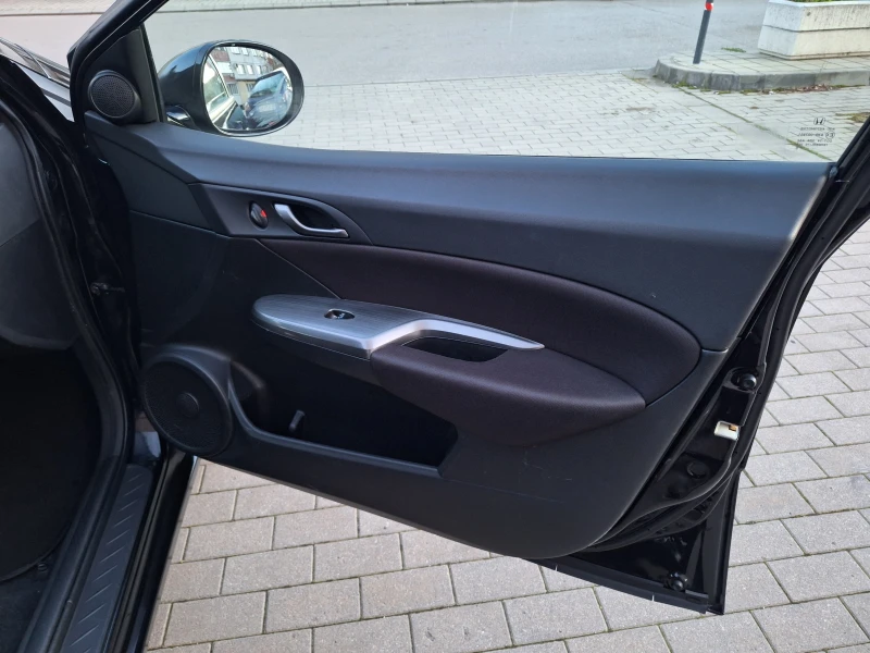 Honda Civic 1, 8 i-VTEC Face!, снимка 11 - Автомобили и джипове - 52850912