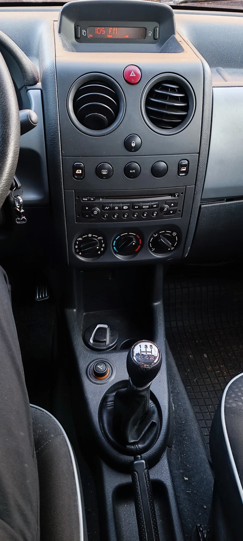 Peugeot Partner 1.6i, снимка 13 - Автомобили и джипове - 53189165