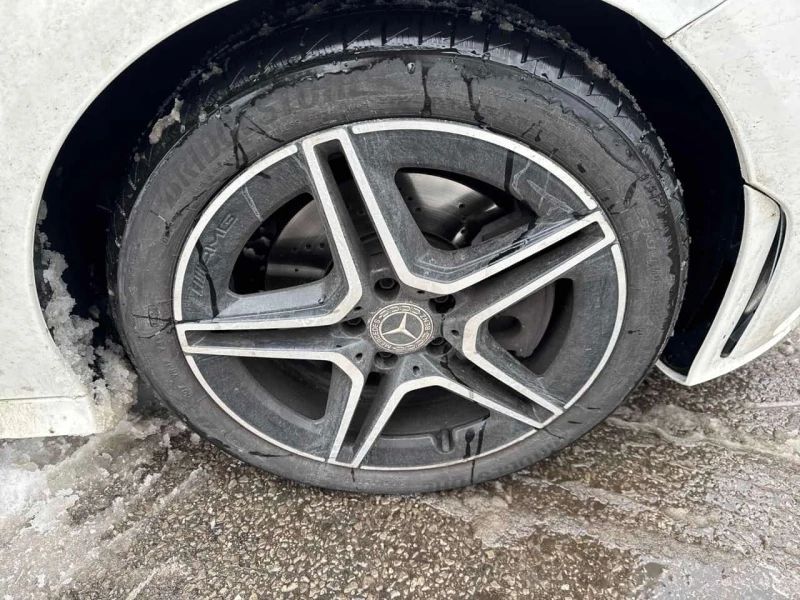 Mercedes-Benz CLA 250 4MATIC AMG Line | PANO | KEYLESS | 2 КЛЮЧА, снимка 7 - Автомобили и джипове - 53580313