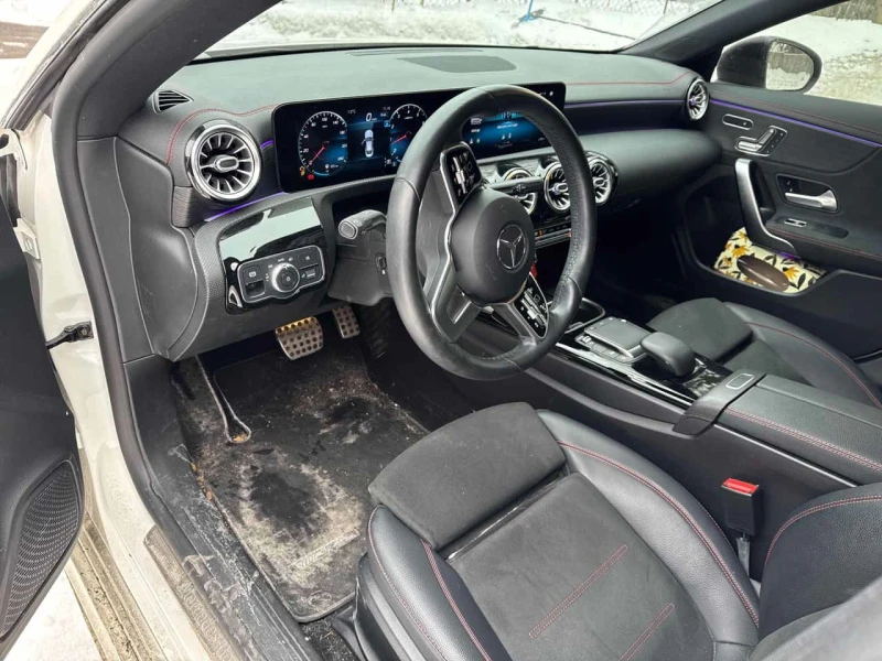 Mercedes-Benz CLA 250 4MATIC AMG Line | PANO | KEYLESS | 2 КЛЮЧА, снимка 5 - Автомобили и джипове - 53580313