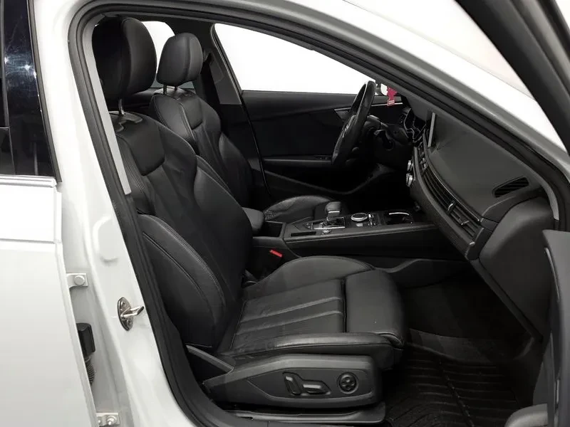 Audi A4 2.0 Tdi Premium, снимка 11 - Автомобили и джипове - 53675176