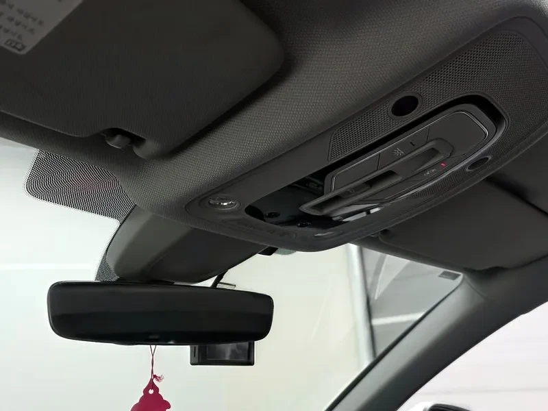 Audi A4 2.0 Tdi Premium, снимка 17 - Автомобили и джипове - 53675176