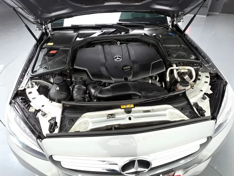 Mercedes-Benz C 220 Bluetech Avantgarde, снимка 6 - Автомобили и джипове - 54955059