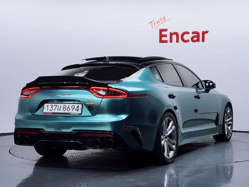 Kia Stinger 3.3 AWD GT - САМО 30% АВАНС, снимка 2 - Автомобили и джипове - 55998803