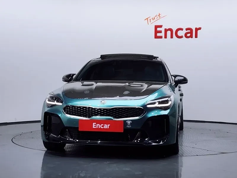 Kia Stinger 3.3 AWD GT - САМО 30% АВАНС, снимка 3 - Автомобили и джипове - 55998803