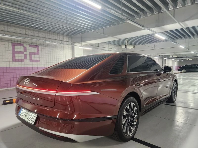 Hyundai Grandeur 2.5 g4kn Automatic, снимка 6 - Автомобили и джипове - 56027835