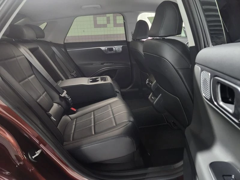Hyundai Grandeur 2.5 g4kn Automatic, снимка 13 - Автомобили и джипове - 56027835