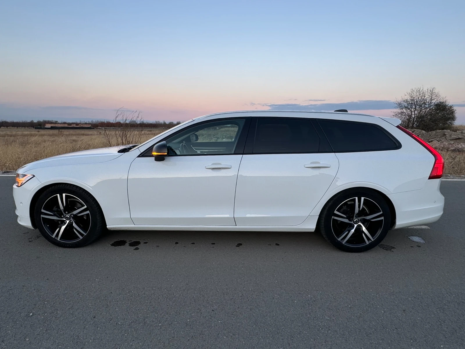 Volvo V90 D4 190к.с FULL - изображение 6