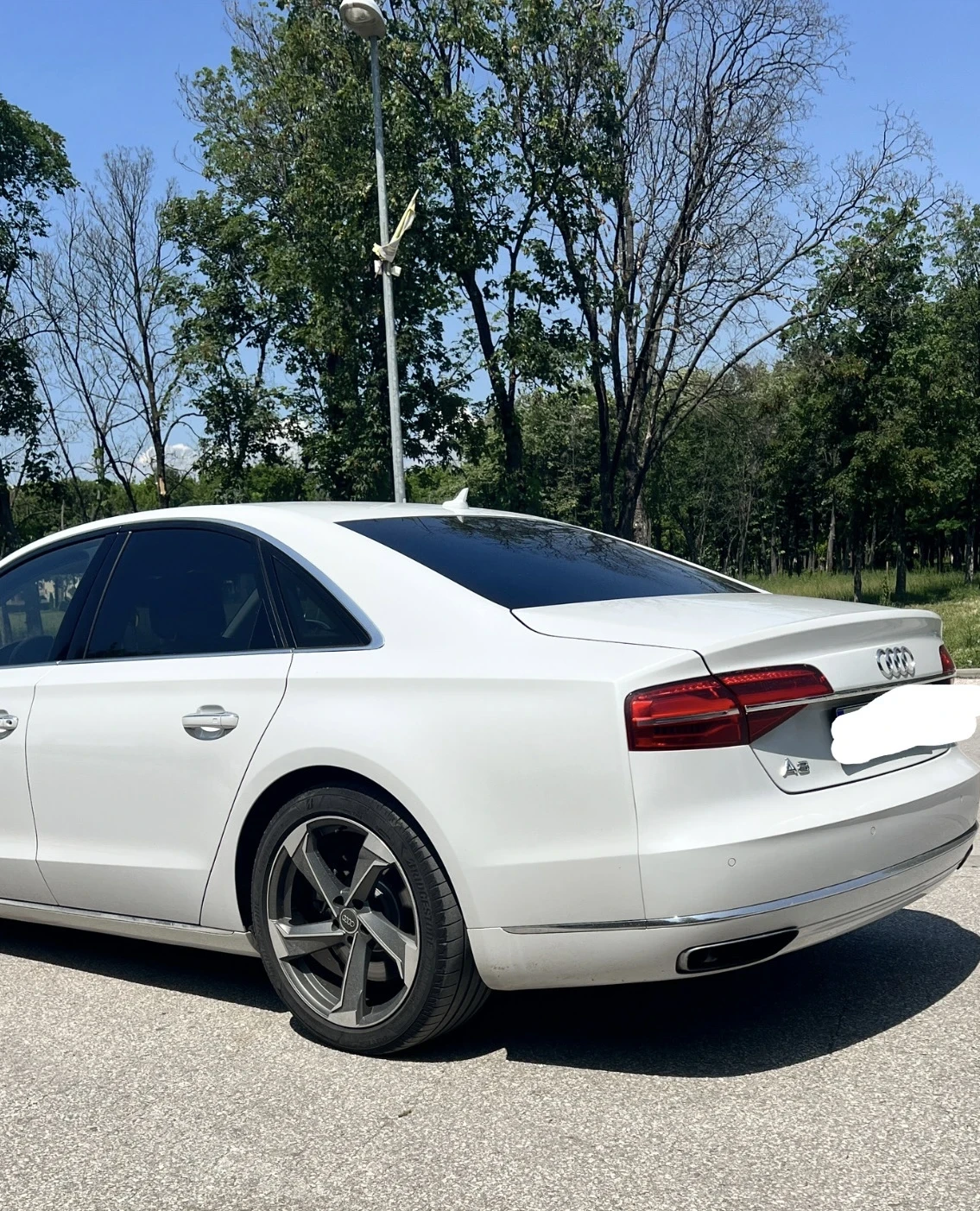 Audi A8 4000 Бензин - изображение 6