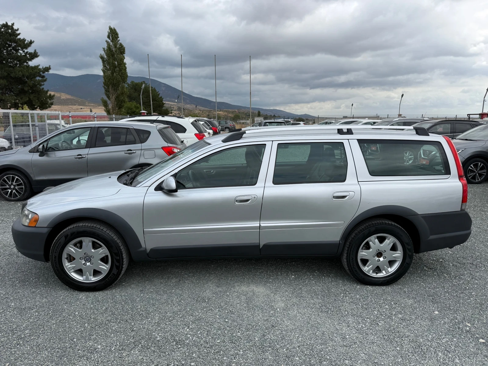 Volvo Xc70 (KATO НОВА)^(4x4) - изображение 10