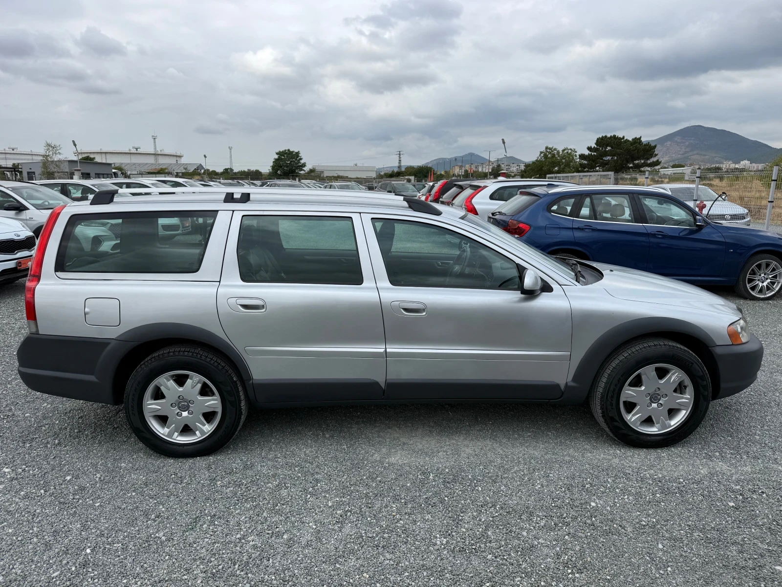 Volvo Xc70 (KATO НОВА)^(4x4) - изображение 4